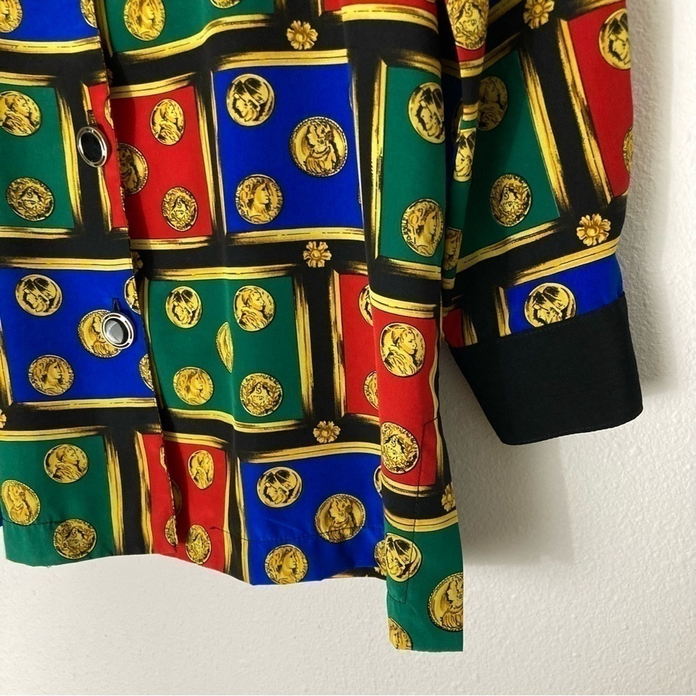 Vintage colorful printed coin button up top - Picture 3 of 16